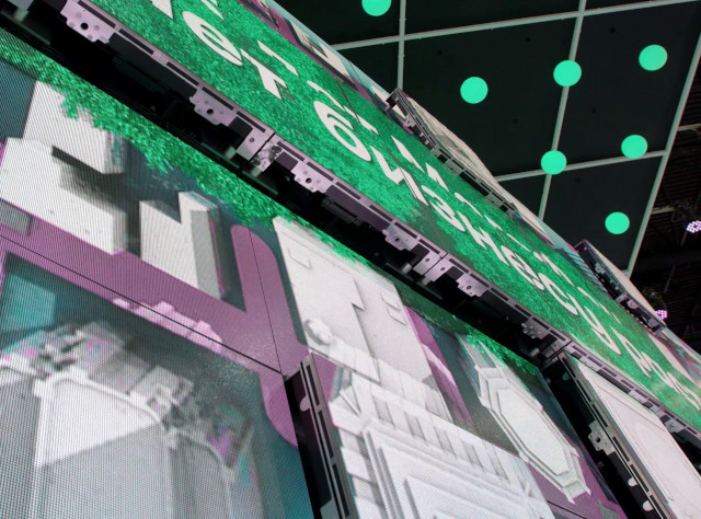 Megafon Kinetic Wall